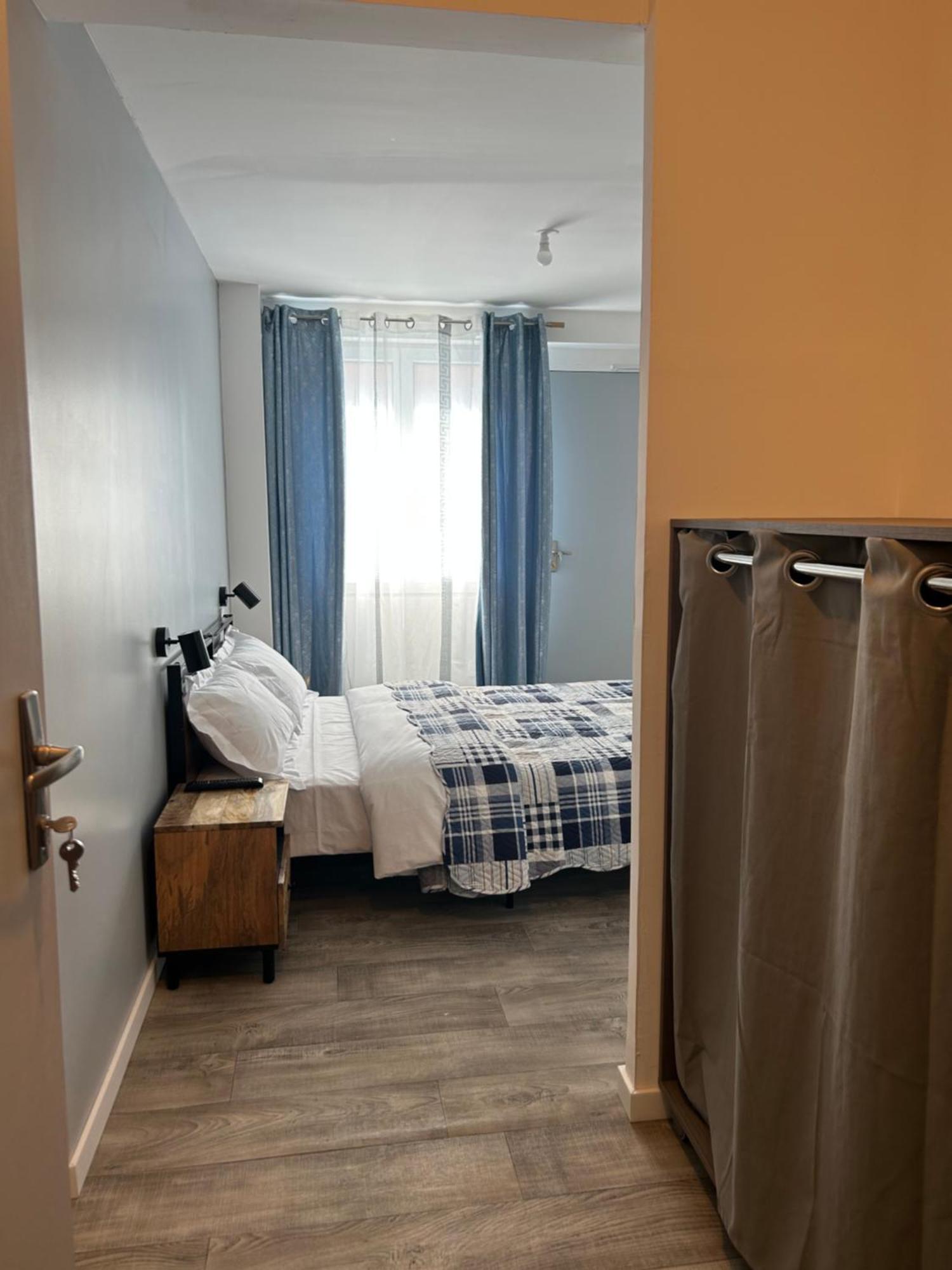 Hotel St Charles Рамбуйе Экстерьер фото